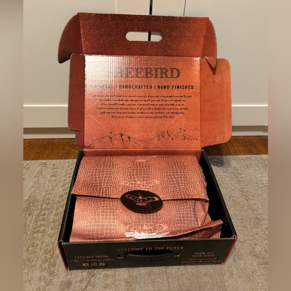 NIB FREEBIRD Franki Sandals - Picture 2 of 9